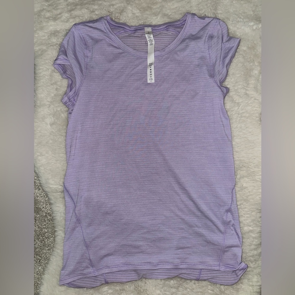Lululemon workout top size 2!